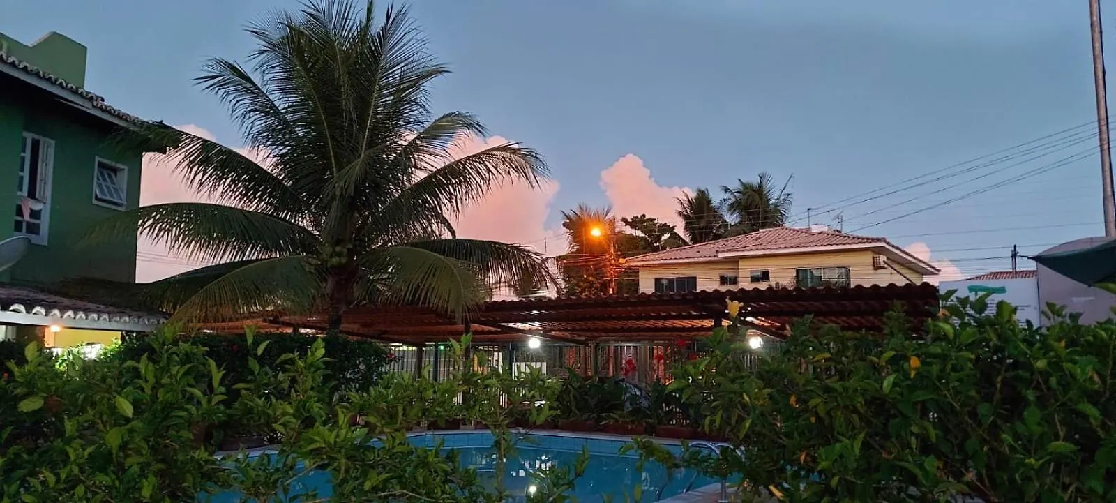 Chale Com Piscina - Praia De Taperapua Porto Seguro 0*,